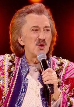 Toshkentda bolalar sanat maktabiga Farrux Zokirov nomi berildi