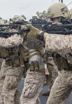 США перебрасывают в Ближний Восток японский элитный морской пехотный батальон