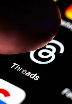 Meta Threads ijtimoiy tarmog'iga sun'iy intellekt chatbotini kiritdi