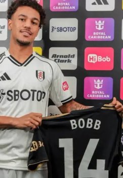 Oskar Bobb "Fulhem" bilan uzoq muddatli shartnoma imzoladi