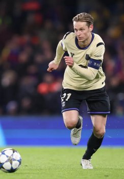 Van der Vaart: De Yong ko‘proq tavakkal qilishi kerak