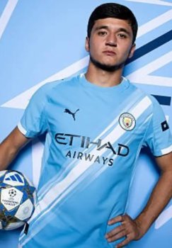 Abduqodir Husanov YECHLning eng tezkor futbolchisi bo‘ldi