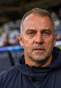 Flik Barselona o‘z o‘yin uslubiga sodiq qolishi shart