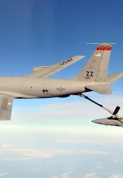 AQShning KC 135 samolyoti Iroqda urib tushirildi halokatlar yuz berdi