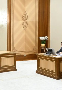 Navoiy viloyati rivoji uchun 4,2 mlrd dollar investitsiya ajratiladi