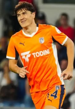 Эльдор Шомуродов полностью перешел в турецкий клуб