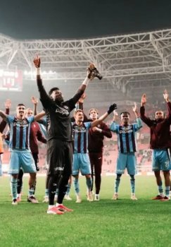 Онана спас команду, отразив три удара в серии пенальти