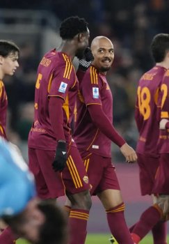 «Roma» «Kalyari»ni mag‘lub etdi, Malen dubl qayd etdi