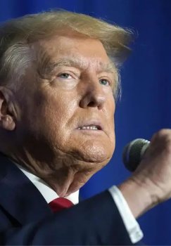 Tramp Grenlandiya, Kanada va Venesuela haqida hazil qildi