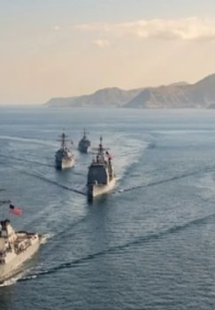 AQSH harbiy kemalari Hormuz bo‘g‘ozidagi minalarni zararsizlantirishga kirishdi