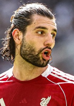 «Ливерпуль» намерен продлить контракт с Собослаи на фоне интереса со стороны «Реал Мадрида»