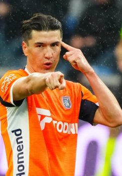 Дубль Шомуродова помог «Башакшехиру» одержать крупную победу