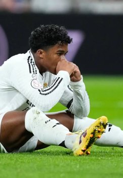 Endrik "Lion" safida xet-trik bilan porladi