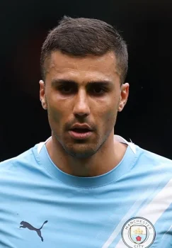 «Barselona» «Manchester Siti» yarim himoyachisi Rodrini sotib olmoqchi