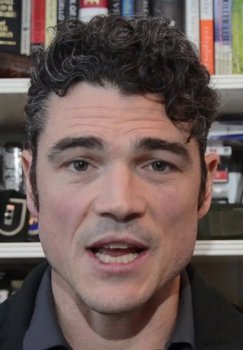 Руководитель антитеррора США ушел в отставку из-за политики на Ближнем Востоке