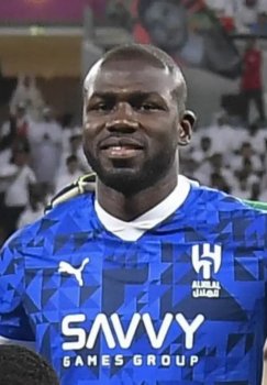 Kulibali «Al-Hilol» bilan shartnomasini 2027 yilgacha uzaytirdi