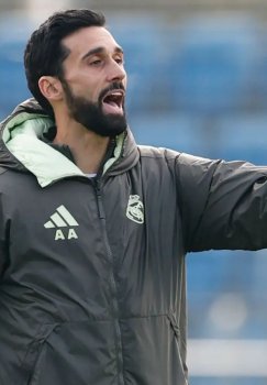 Arbeloa: "Real"ga vaqt va mehnat kerak