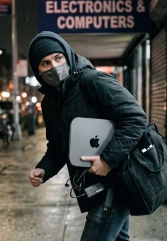 In the US, owner found stolen computer through the internet