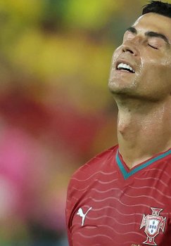 Kris Satton Roberto Martinesning Ronalduga bo'lgan munosabatini tanqid qildi
