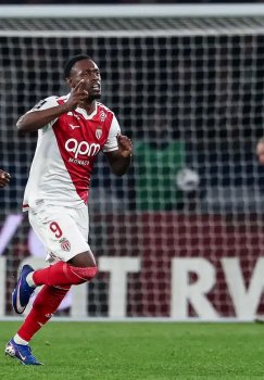 «Монако» обыграл ПСЖ и одержал вторую победу в сезоне