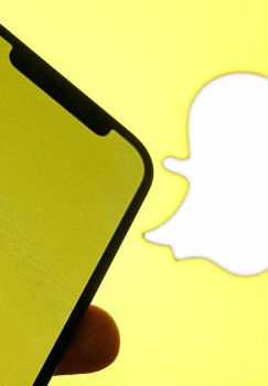 Snapchat foydalanuvchilari brendlarning sun'iy intellekt yordamchilari bilan muloqot qiladi