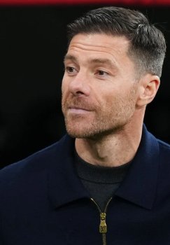 Xabi Alonso «Chelsi» bosh murabbiyi sifatida ish boshladi