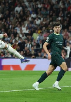 Valverde leads Real City to a big victory