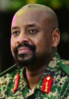 Uganda generali Turkiyadan milliard dollar va kelin talab qildi