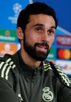 В матче Реал Мадрид — Эльче ведущие игроки были отправлены на перерыв