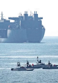 Иран разместил около ста морских мин в Ормузском проливе