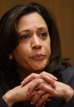 Kamala Xarris Donald Trampning tashqi siyosatini qattiq tanqid qildi