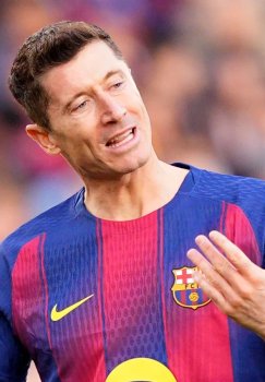 Levandovski Italiya klublarining qiziqishi haqidagi xabarlarga munosabat bildirdi