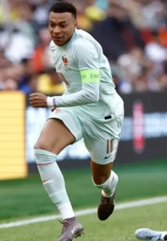 Mbappe needs four goals to break the World Cup record
