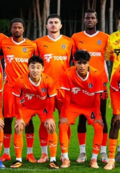 В матче «Галатасарай» — «Бешикташ» на поле выйдут узбекские звёзды