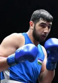 Жахонгир Зокиров начал выступление на Кубке мира по боксу с победы