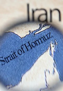 Кризис в Ормузском проливе резко повысил цену на нефть Brent