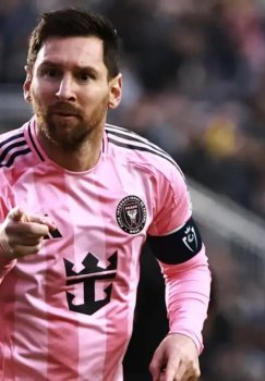 Messi professional faoliyatida to'qqiz yuzta gol urdi