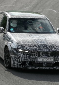 Yangi avlod «BMW M3» modeli Nyurburgring poyga yo'lagida sinovdan o'tdi