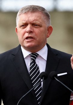 Robert Fitso Yevropa Ittifoqining Rossiyaga qarshi siyosatini tanqid qildi