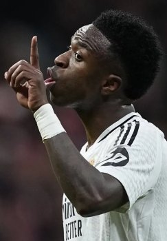 Sidni Lopesh Viniusius bilan futbolka almashishdan voz kechdi