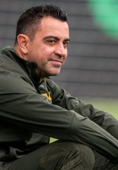 Xavi Ernandes faoliyatini terma jamoada davom ettirishi mumkin