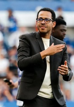 Coaches' Debate Over Set Pieces Heats Up in the Premier League