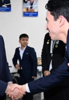 Mirziyoyev Samarqanddagi Yoshlar kreativ shaharchasini ko‘zdan kechirdi