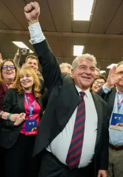 Хоан Лапорта будет руководить клубом «Барселона» еще пять лет