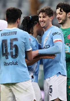 "Manchester Siti" Nyukaslni yengib, keyingi bosqichda