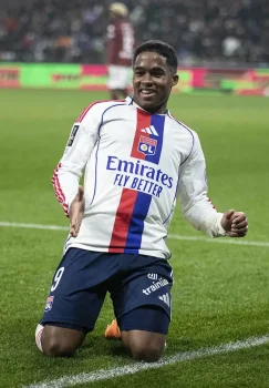 Endrik het-trik qayd etib, "Lion"ga g‘alaba keltirdi