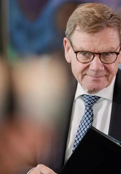 Germaniya NATO Hormuz bo'g'ozi masalasida hal qiluvchi rol o'ynashi mumkinligini inkor etdi