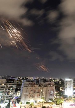 Eron Isroilga keng ko‘lamli raketali hujum uyushtirdi