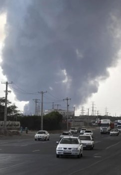 AQSH kuchlari Eron janubidagi harbiy obektlarga zarbalar berdi