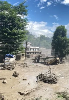 Nepalda muzlik ko'chishi oqibatida yuzlab insonlar halok bo'ldi